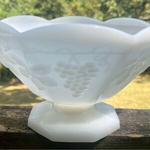 Vintage Milk Glass Pedestal fruit bowl, 9 inch